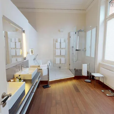 Hotel Oranien 4*