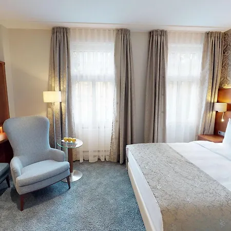 Hotel Oranien 4*