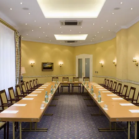 Oranien Hotel 4*