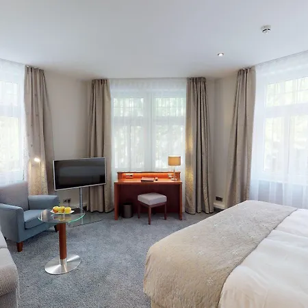 Oranien Hotel 4*