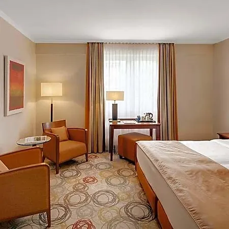 Oranien Hotel 4*