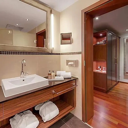 Hotel Oranien 4*