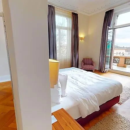 Oranien Hotel 4*